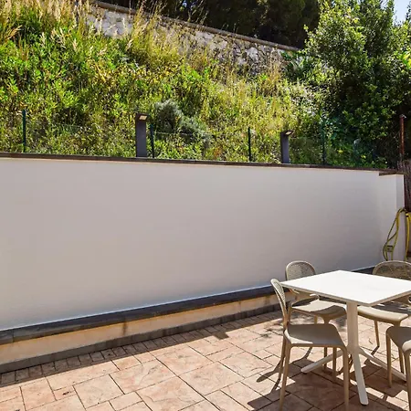 1 Bedroom Stunning In Ferienhaus